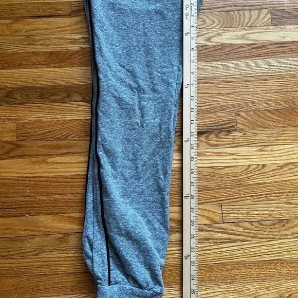 Forever21 contemporary joggers - Picture 5 of 6